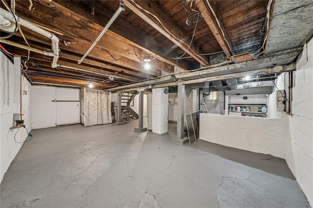 15 Hickory Street Burgettstown, PA 15021 - Photo 29 of 36 a view of a garage