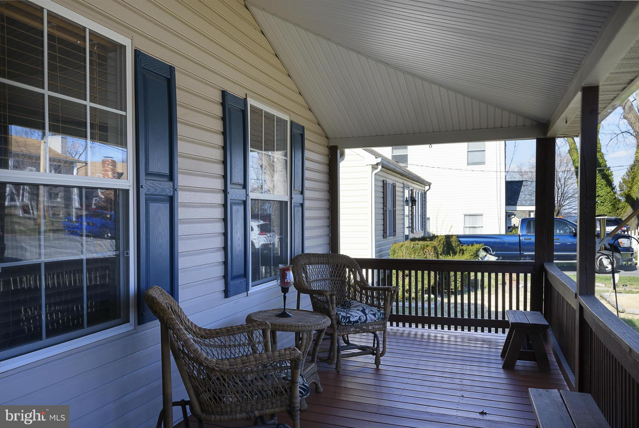 248 Wanda Road Pasadena, MD 21122 - Photo 4 of 25 FRONT PORCH