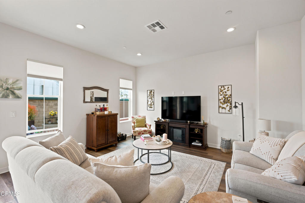 1639 Range Road Oxnard, CA 93036 - Photo 11 of 55