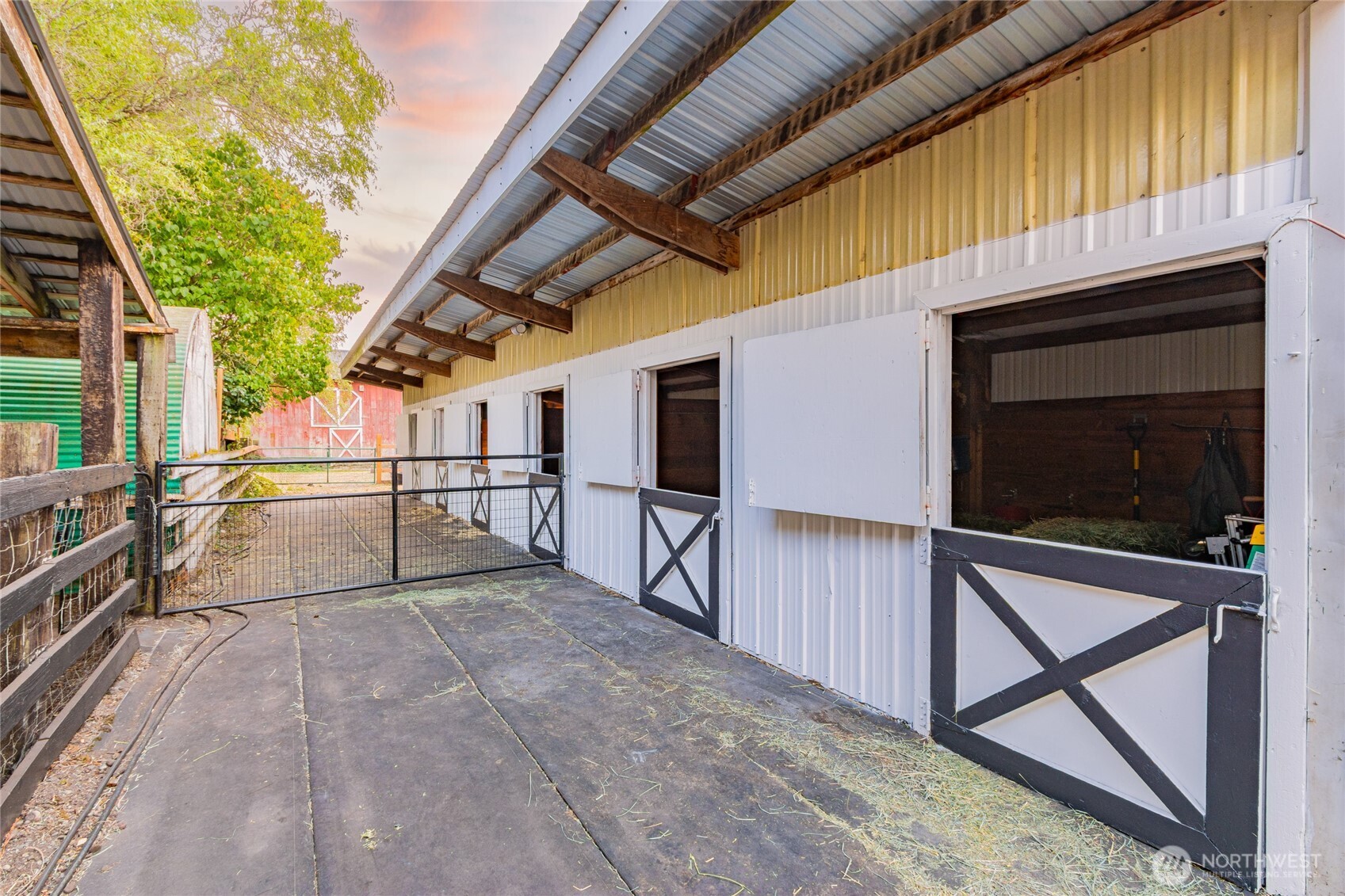 28312 86th Avenue South Roy, WA 98580 - Photo 28 of 39