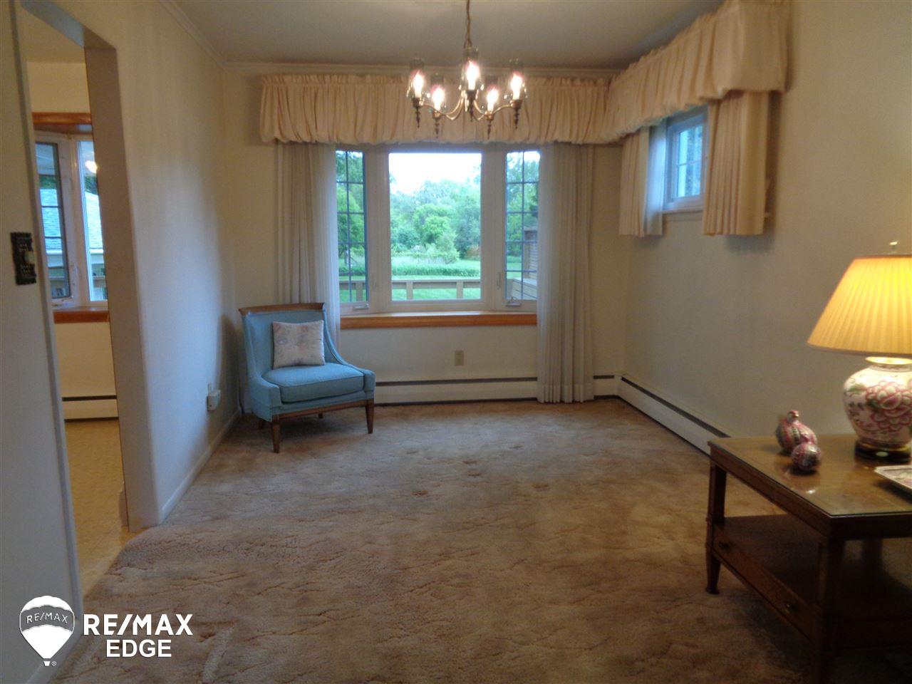 6459 Davison Road Burton, MI 48509 - Photo 6 of 47
