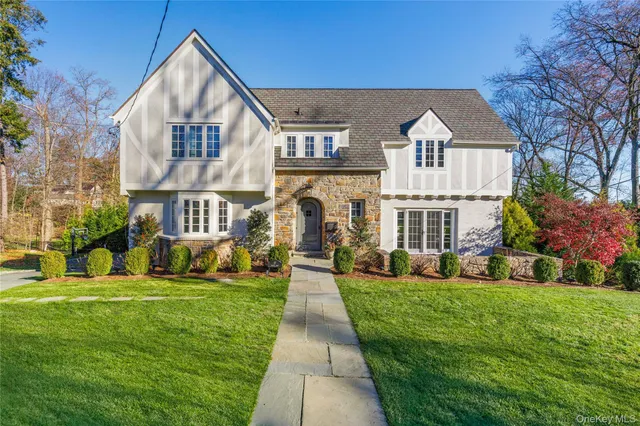 $2,850,000 | 37 Bates Road, Harrison, NY 10528