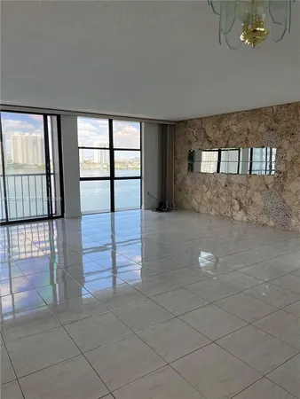a view of livingroom with furniture