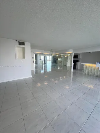 a view of livingroom with dining area