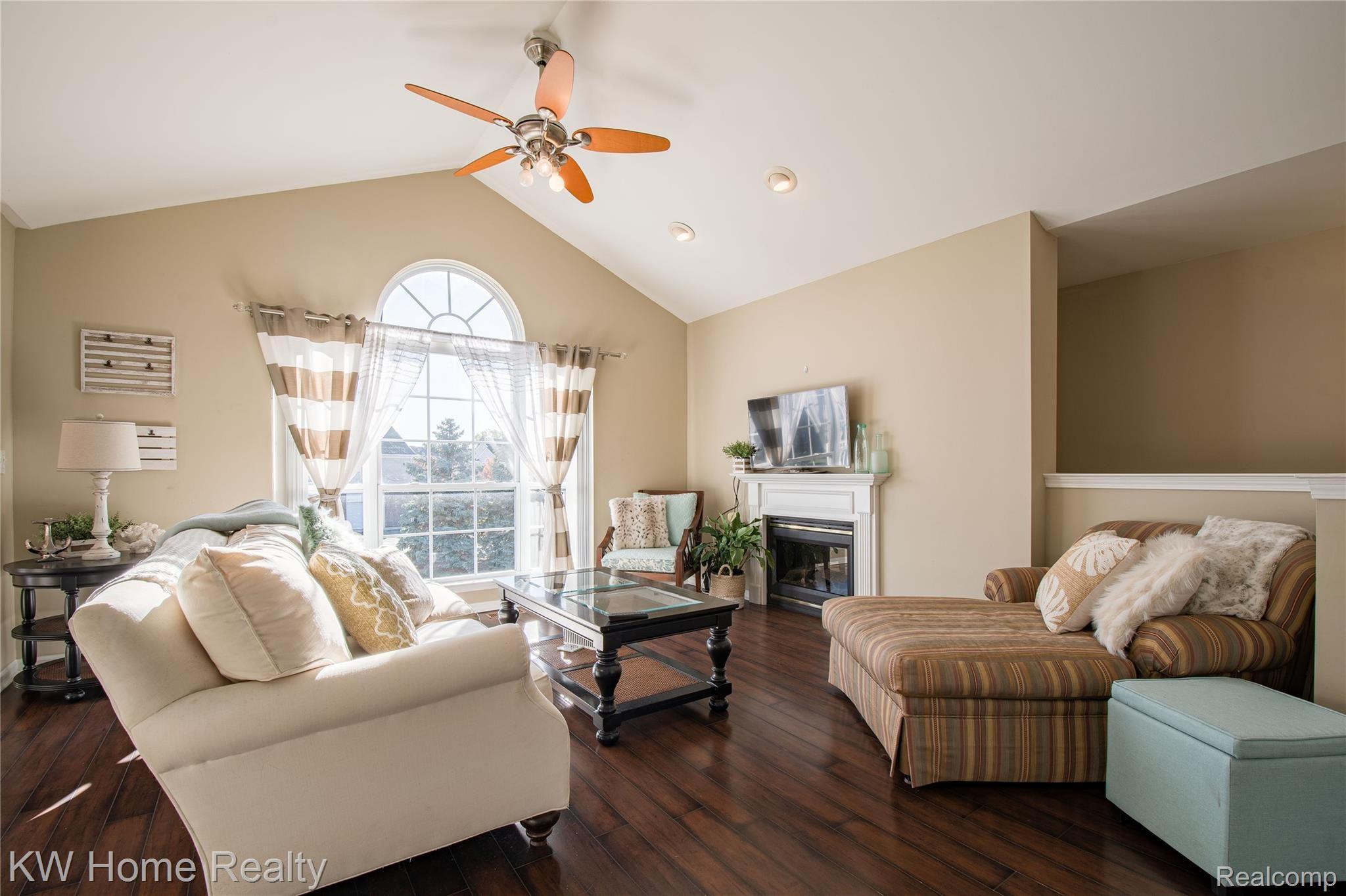 45643 Heather Ridge Drive Macomb, MI 48044 - Photo 6 of 22 45643 Heather Ridge HDR1.jpg