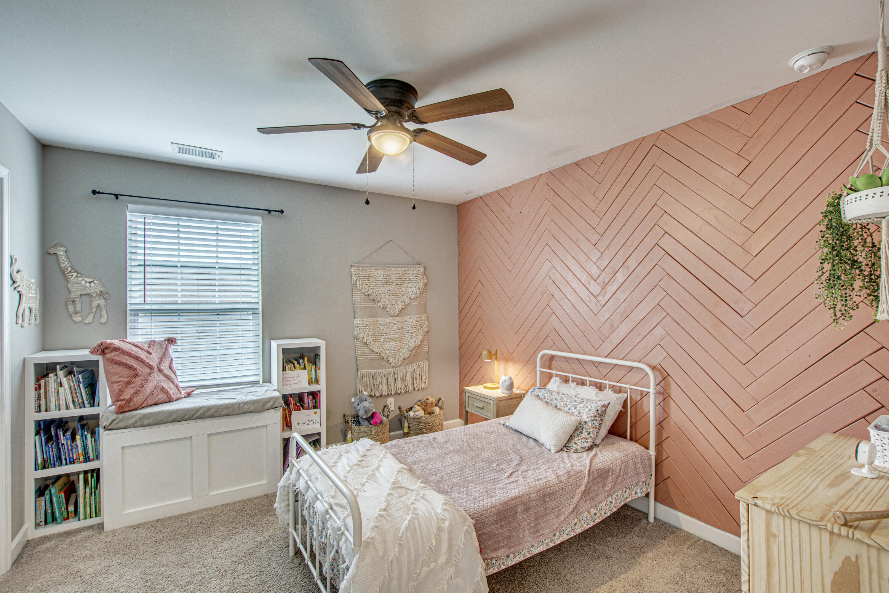 262 Saxony Loop Summerville, SC 29486 - Photo 26 of 40 Bedroom 2