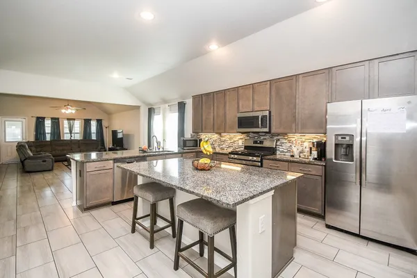 $2,250 | 12234 Chestnut Clearing Trail, Humble, TX 77346