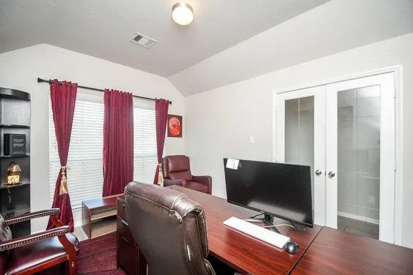 $2,250 | 12234 Chestnut Clearing Trail, Humble, TX 77346