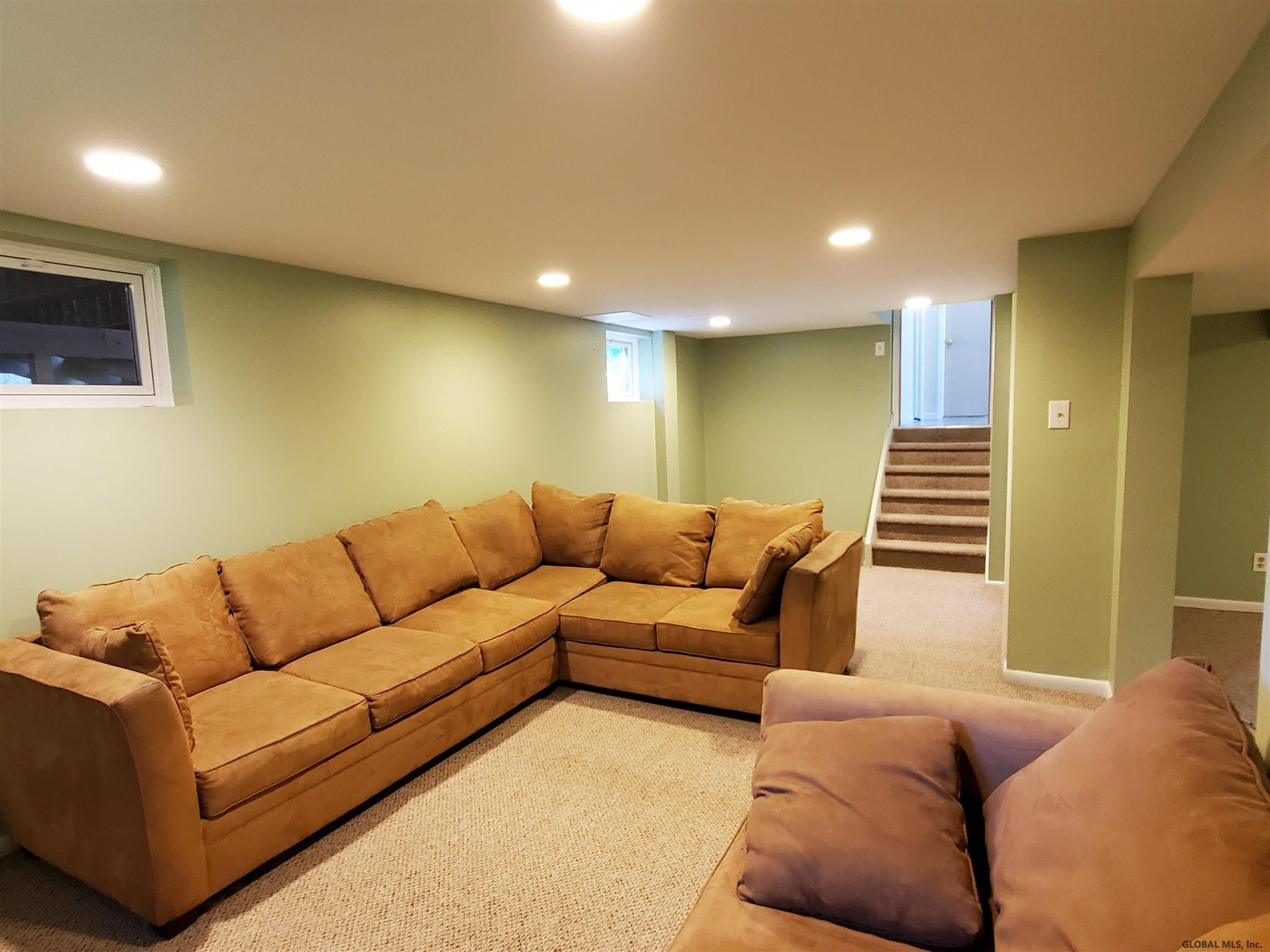 39 Carson Road Bethlehem, NY 12054 - Photo 24 of 33 Photo 28