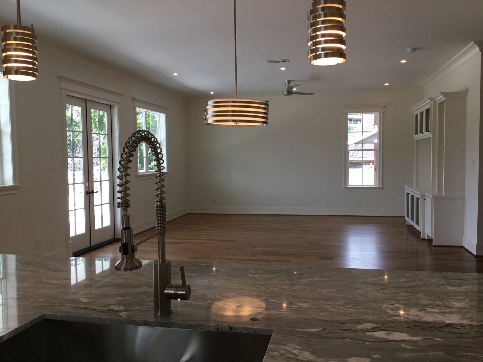 1116 Bartlett Street, Unit B Houston, TX 77006 - Photo 2 of 22 a view of livingroom with hardwood floor and window