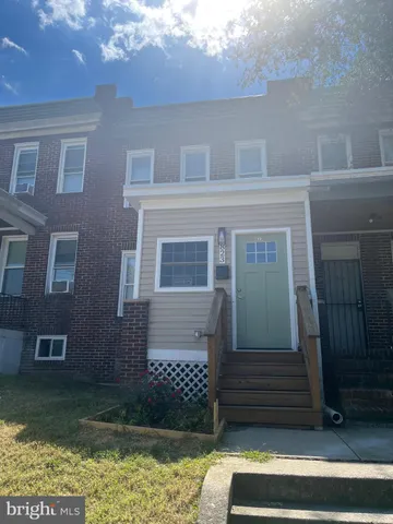 $2,450 | 823 Pontiac Avenue, Baltimore, MD 21225