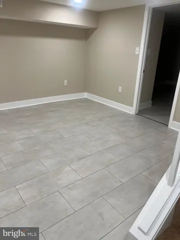 $2,450 | 823 Pontiac Avenue, Baltimore, MD 21225