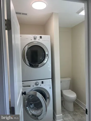 $2,450 | 823 Pontiac Avenue, Baltimore, MD 21225