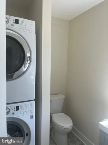 $2,450 | 823 Pontiac Avenue, Baltimore, MD 21225