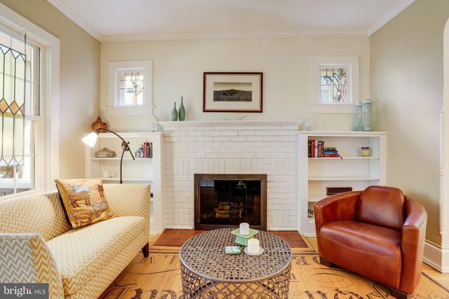 $1,180,000 | 900 Junior Street, Alexandria, VA 22301