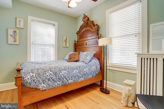 $1,180,000 | 900 Junior Street, Alexandria, VA 22301