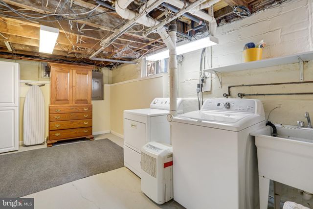 $1,180,000 | 900 Junior Street, Alexandria, VA 22301