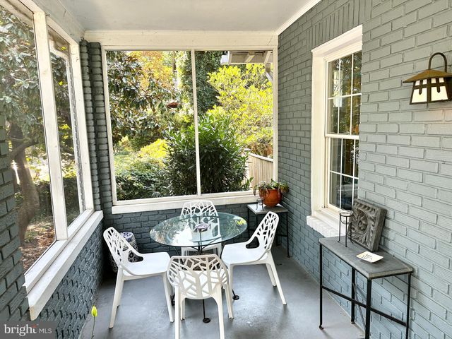 $1,180,000 | 900 Junior Street, Alexandria, VA 22301