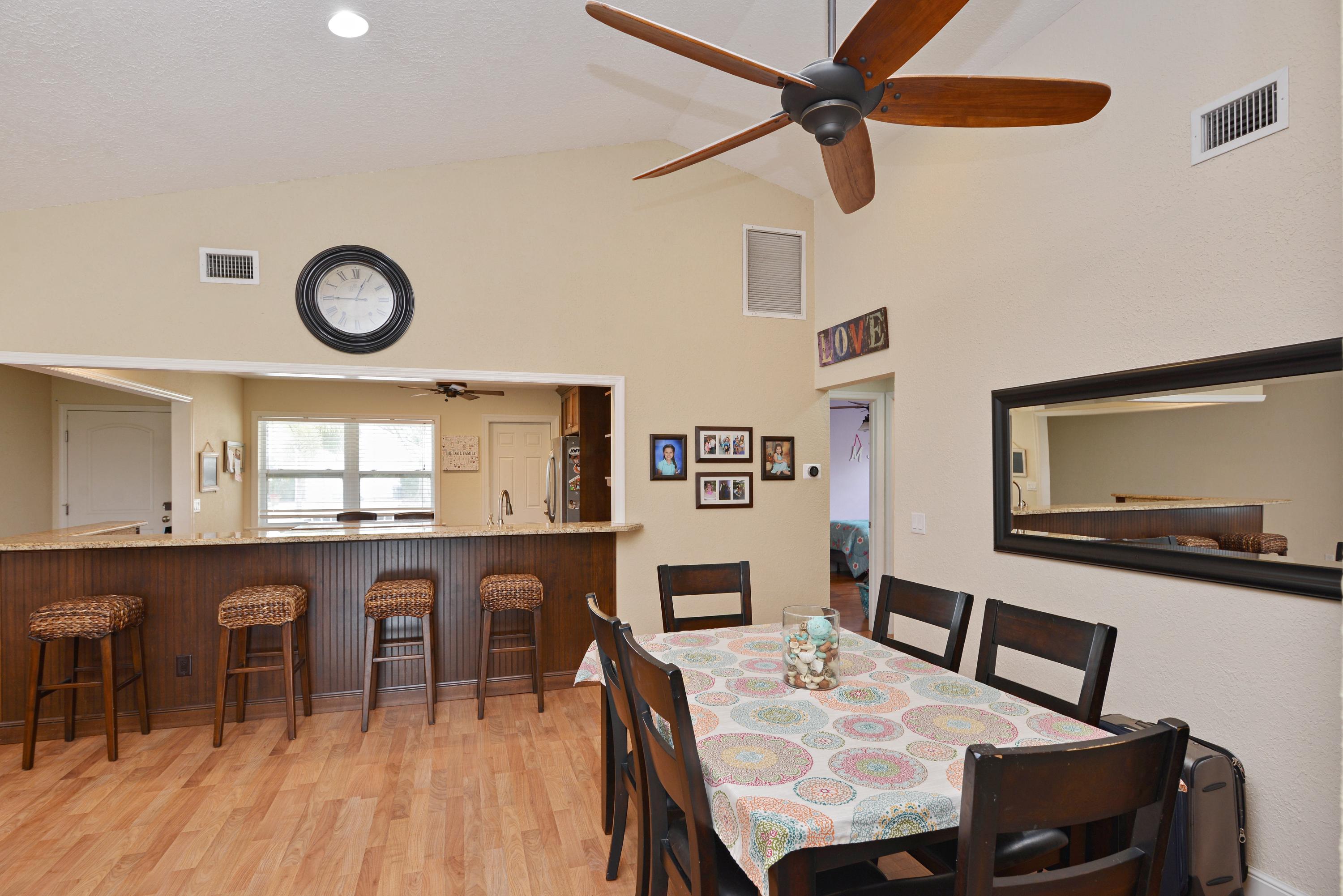 130 Raintree Trail Jupiter, FL 33458 - Photo 5 of 15 Dining Room and Eat in Kitchen
