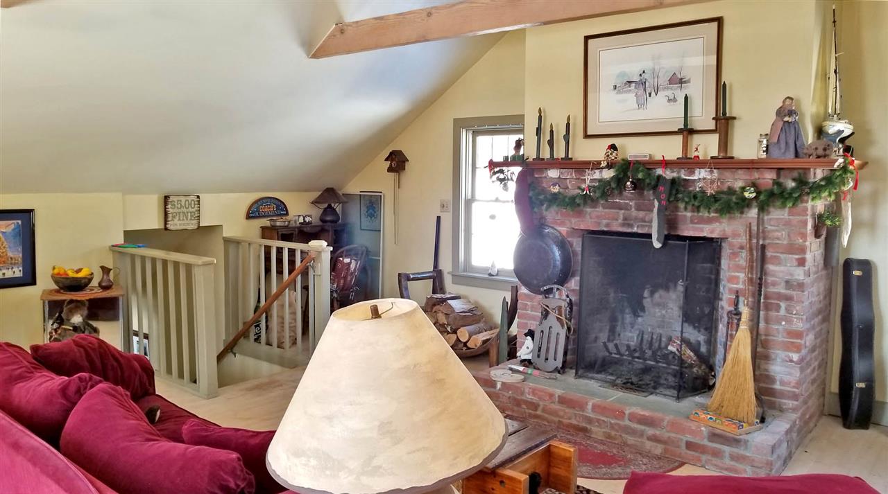 1054 Weatherhead Hollow Road Guilford, VT 05301 - Photo 19 of 30