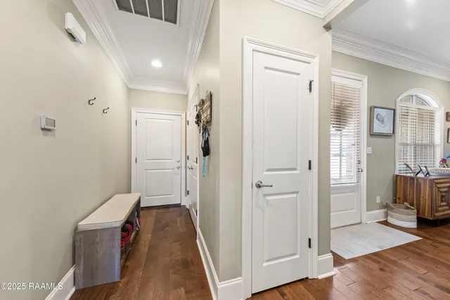 $324,900 | 100 Pontchartrain Drive, Carencro, LA 70520