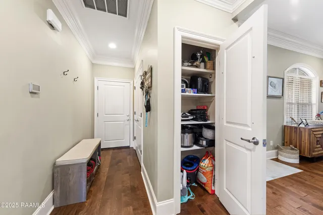 $324,900 | 100 Pontchartrain Drive, Carencro, LA 70520