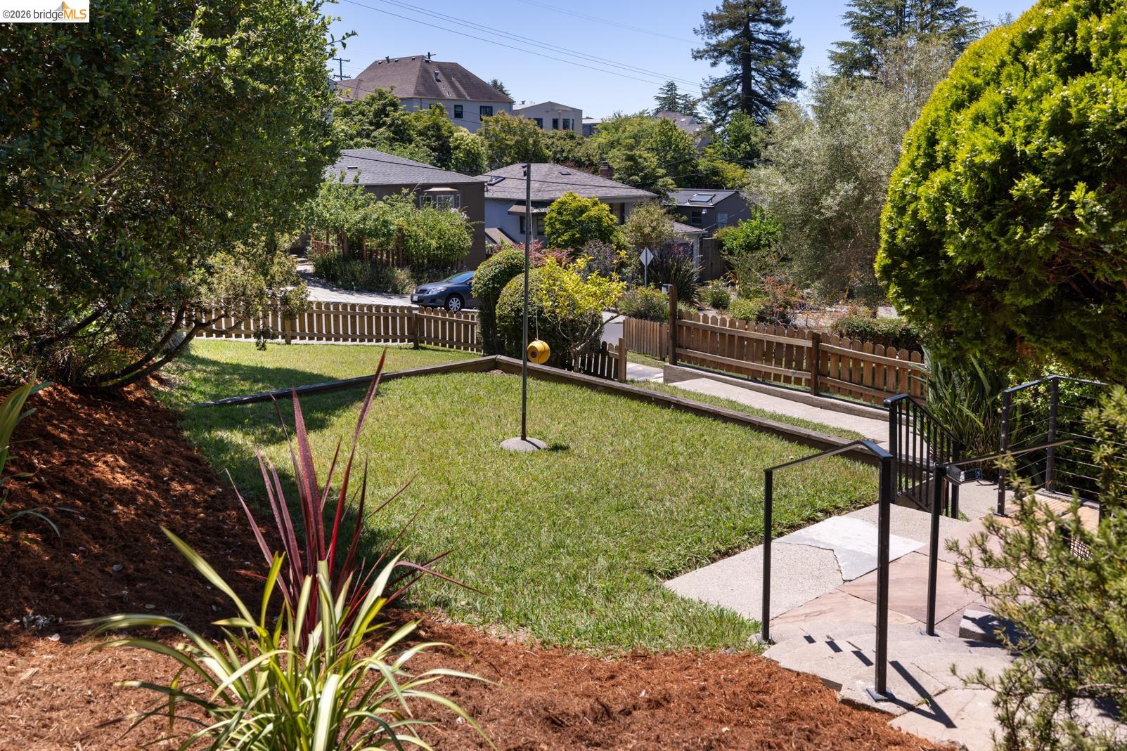 371 Rugby Avenue Berkeley, CA 94707 - Photo 33 of 42
