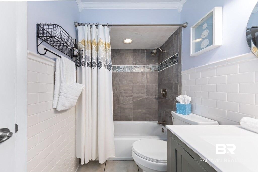 400 Plantation Road, Unit 1202 Gulf Shores, AL 36542 - Photo 7 of 36 Bathroom