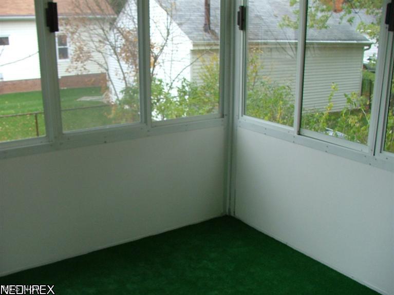 2924-2926 Snow Road Cleveland, OH 44134 - Photo 7 of 16