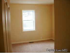 2920 South 12th Street Springfield, IL 62703 - Photo 5 of 8