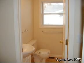 2920 South 12th Street Springfield, IL 62703 - Photo 6 of 8