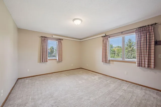 $275,000 | 612 South 11th Street, Olivia, MN 56277