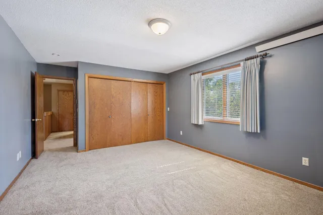 $275,000 | 612 South 11th Street, Olivia, MN 56277