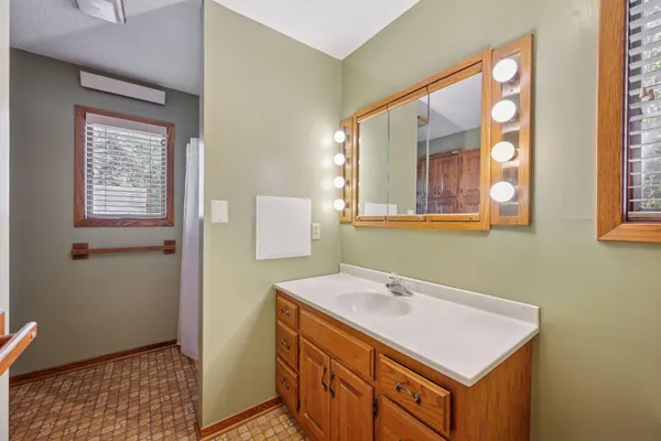 $265,000 | 612 South 11th Street, Olivia, MN 56277