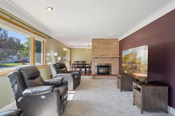 $265,000 | 612 South 11th Street, Olivia, MN 56277