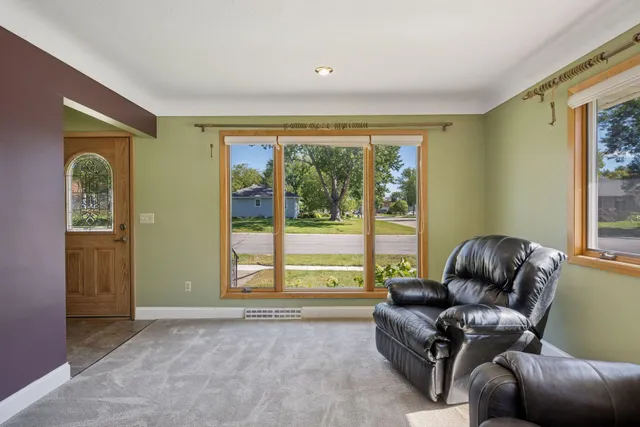 $275,000 | 612 South 11th Street, Olivia, MN 56277