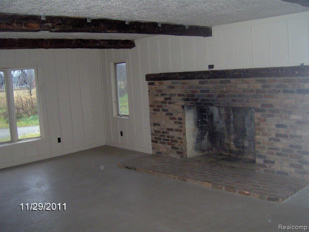 3370 Nixon Road Howell, MI 48843 - Photo 7 of 19 HPIM1895.JPG