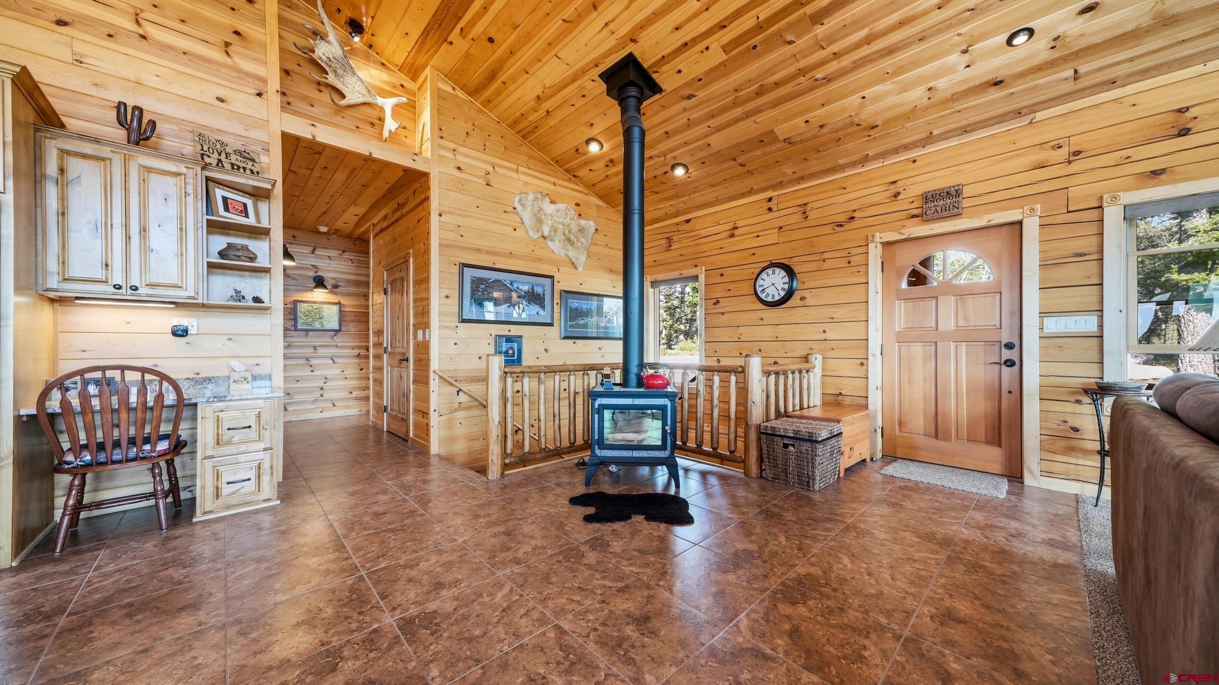 221 Ridge Road Cimarron, CO 81220 - Photo 12 of 45 Gallery Image 12