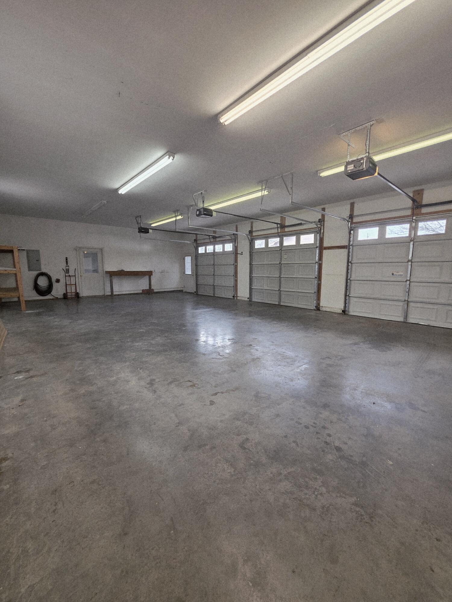 7425 Igou Gap Road Chattanooga, TN 37421 - Photo 24 of 24 Garage 3