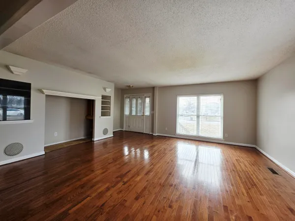 $2,395 | 7425 Igou Gap Road, Chattanooga, TN 37421