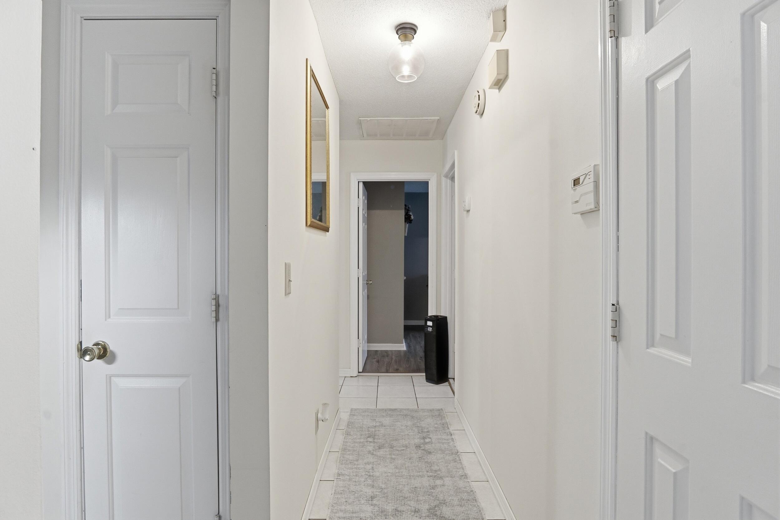 1778 Dogwood Road Charleston, SC 29414 - Photo 23 of 49 Hallway