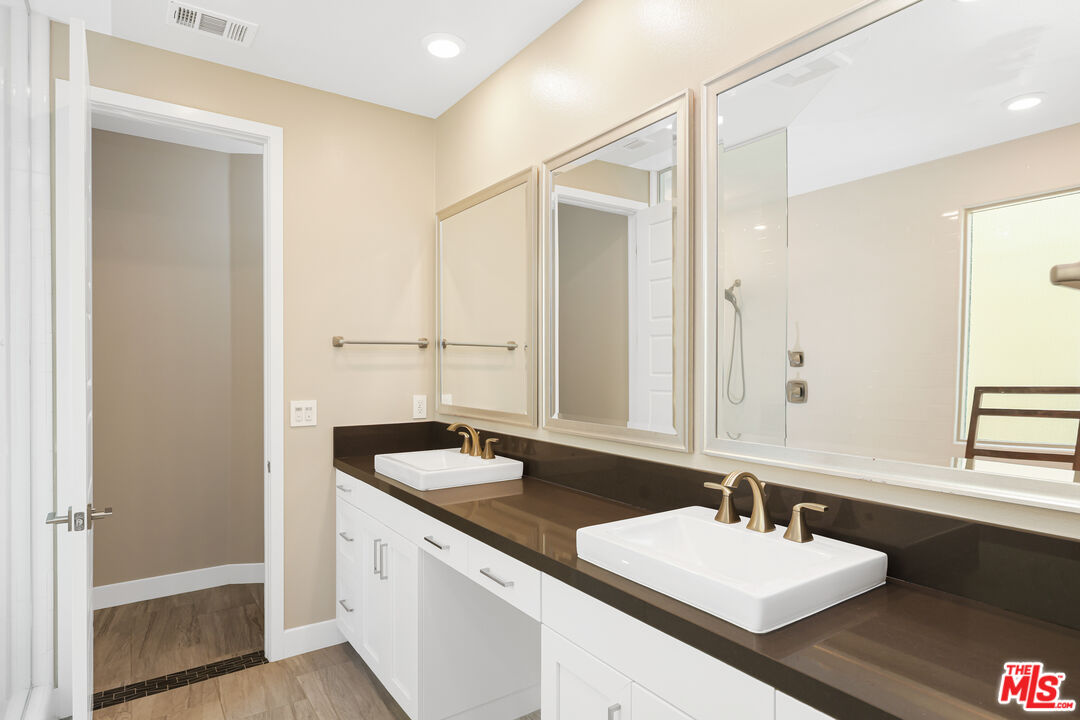 116 Catalyst Irvine, CA 92618 - Photo 46 of 75