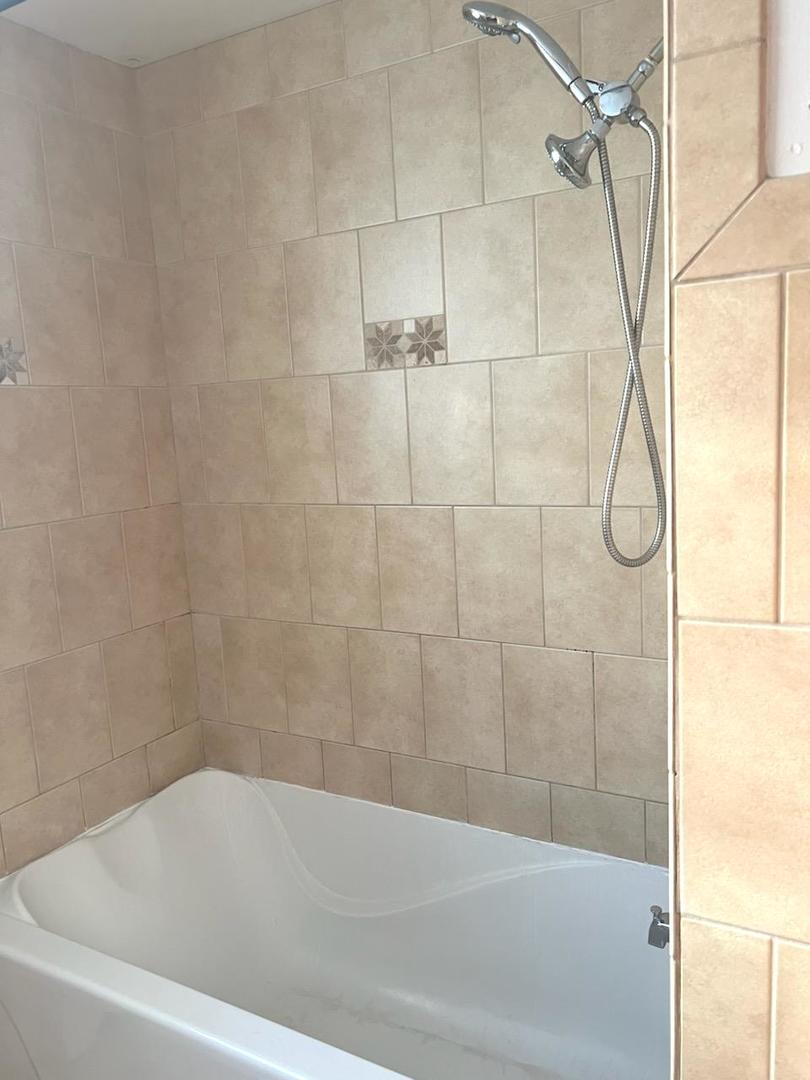 6134 West 79th Street, Unit 1 Burbank, IL 60459 - Photo 16 of 18