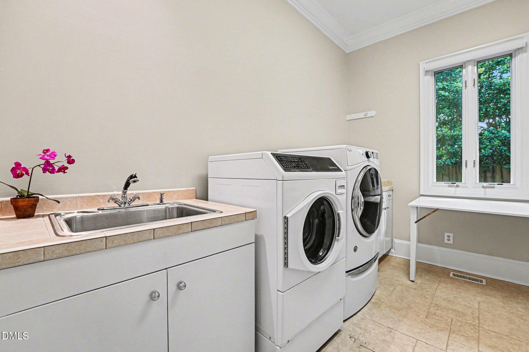 3207 Sussex Road Raleigh, NC 27607 - Photo 32 of 52 029_file_9494