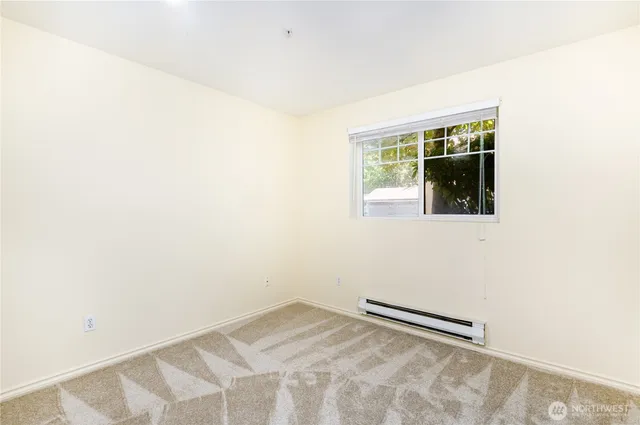 $394,990 | 18501 Southeast Newport Way, Unit K144, Issaquah, WA 98027