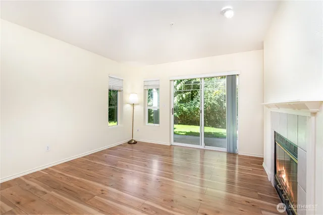 $394,990 | 18501 Southeast Newport Way, Unit K144, Issaquah, WA 98027