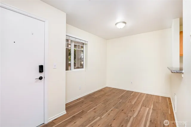 $394,990 | 18501 Southeast Newport Way, Unit K144, Issaquah, WA 98027