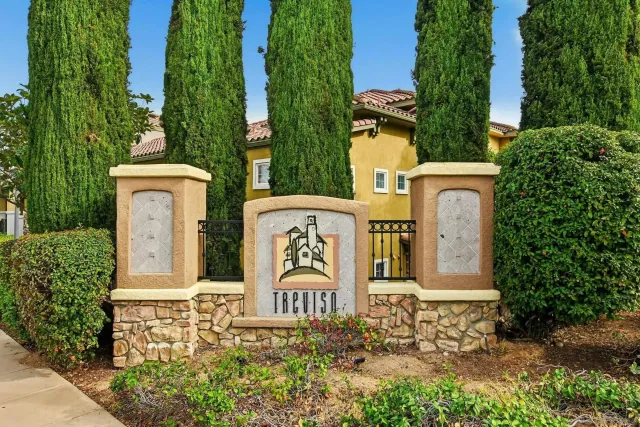 $650,000 | 30 Via Sovana, Santee, CA 92071