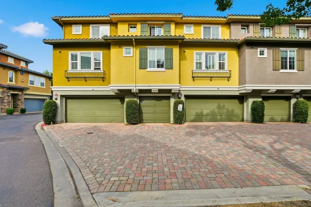 $650,000 | 30 Via Sovana, Santee, CA 92071