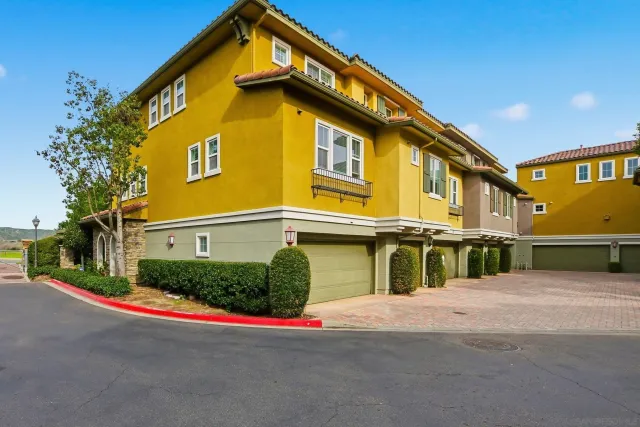 $650,000 | 30 Via Sovana, Santee, CA 92071